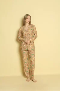 Merry Christmas Gömlek Yaka Pijama Takımı